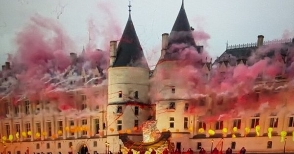 opening_ceremony_paris_cropped.jpg