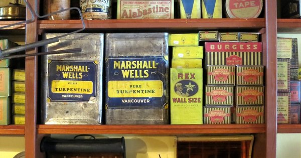 paint_and_turpentine_in_the_general_store_7869059904_resize.jpg