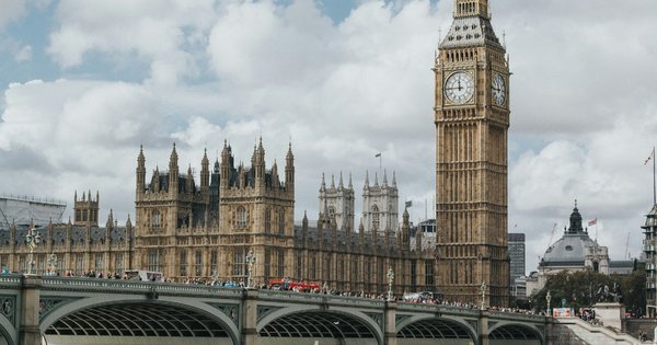 parliament_resized_cuE34HI.jpg