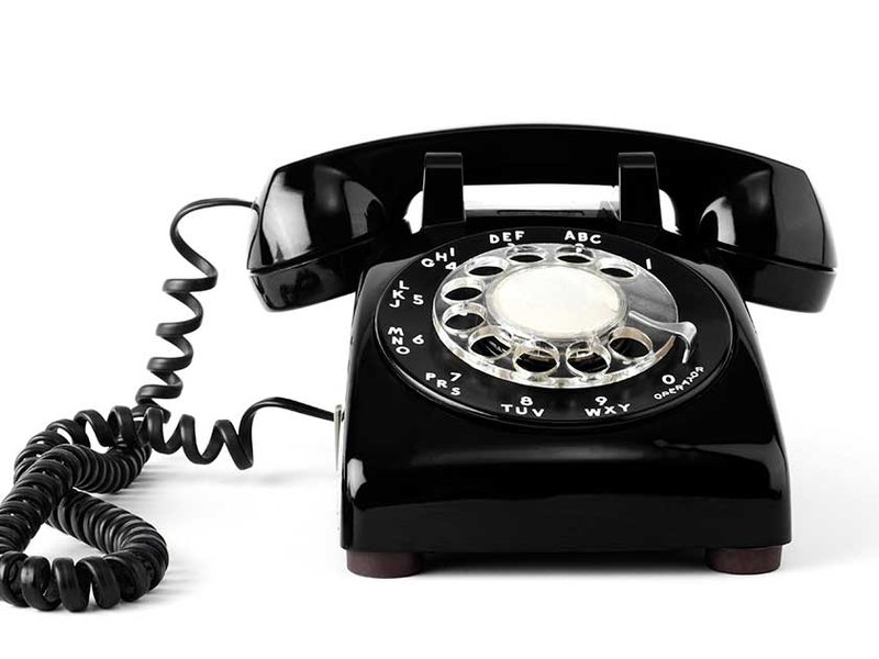 phone-universal-credit-helpline.jpg
