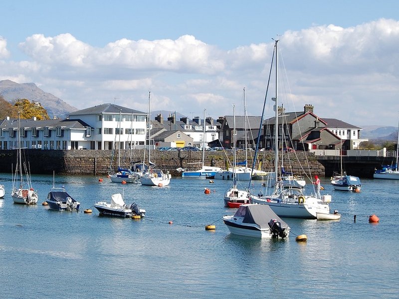 porthmadog_resize.jpg