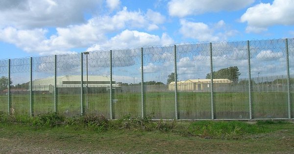 prison_fence-cropped.jpg