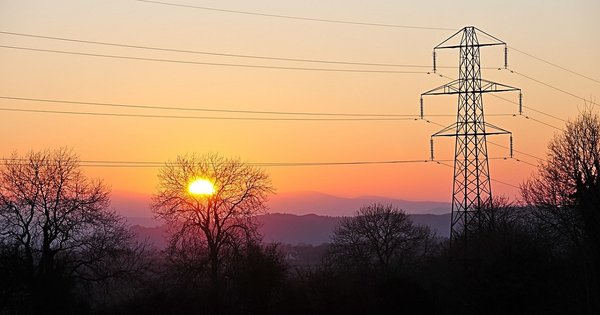 pylon.jpg