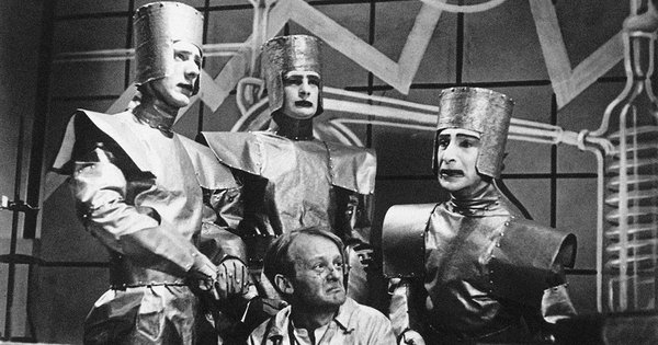 rossums_universal_robots.jpg