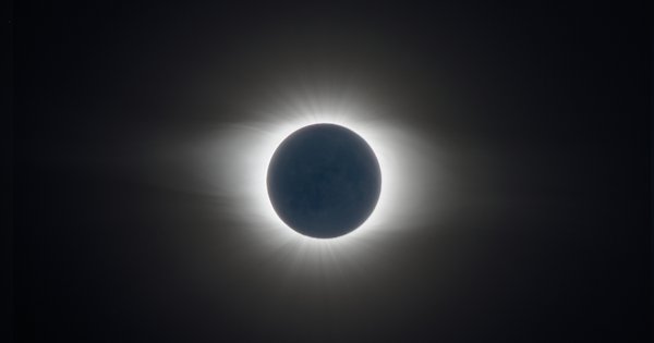 solar_eclipse_resized.jpg