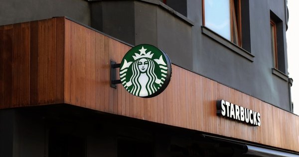 starbucks-5460799_1280_1.jpg