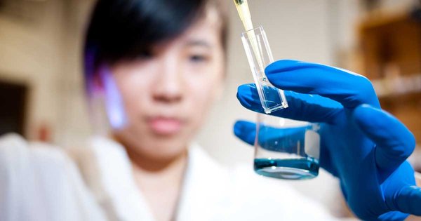 student-chemist-04-05-2018.jpg