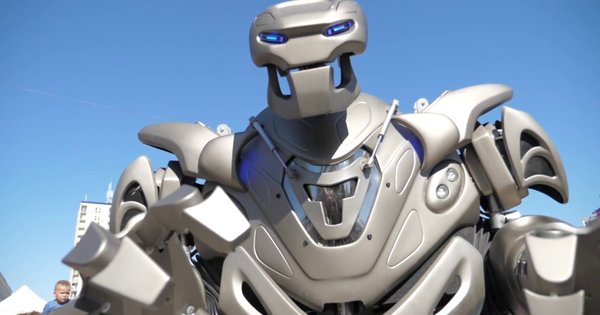 titan.jpg