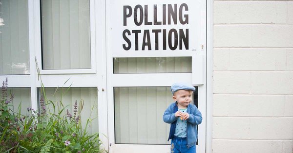 toddler-polling-station-23-03-2018.jpg