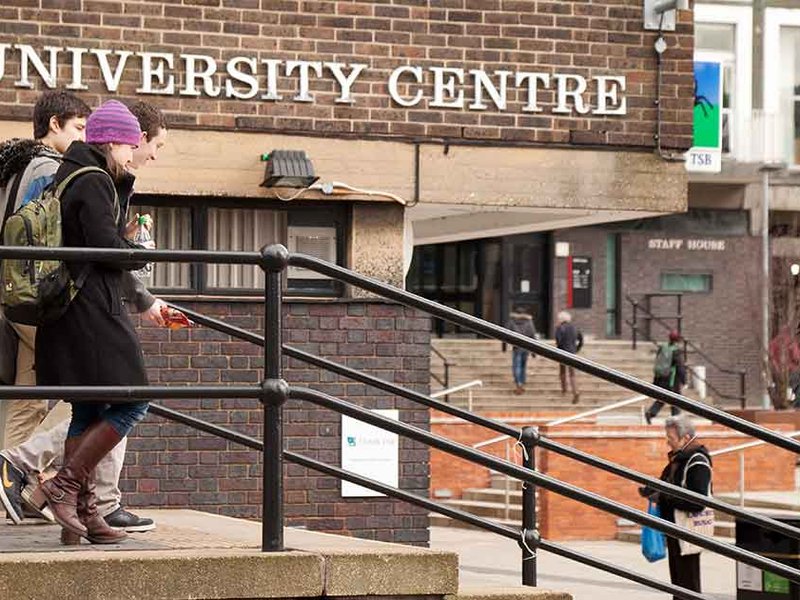 tuition-fees-disadvantaged-students.jpg