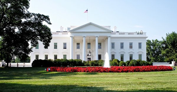 white_house-cropped.jpg