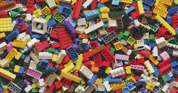 A pile of Lego pieces
